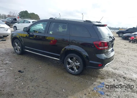 2015 Dodge Journey Crossroad z USA, uszkodzony, nr VIN 3C4PDCGG8FT632568